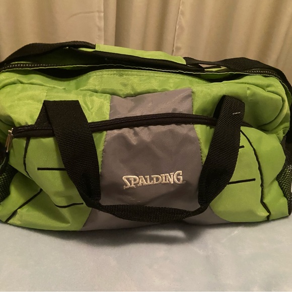 Green Spaulding gym bag - Picture 1 of 2